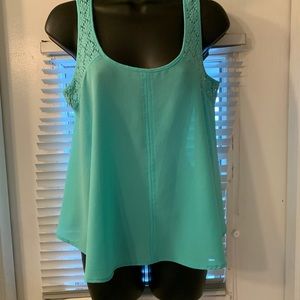 Reduced!!! Sleeveless spring top